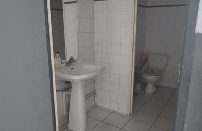 Local commercial — photo 5
