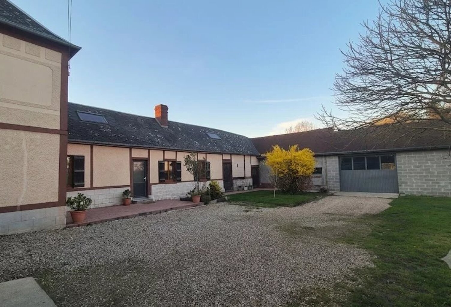 Maison de caractère à Saumont-la-Poterie, 127 m², 3 chambres — photo 1