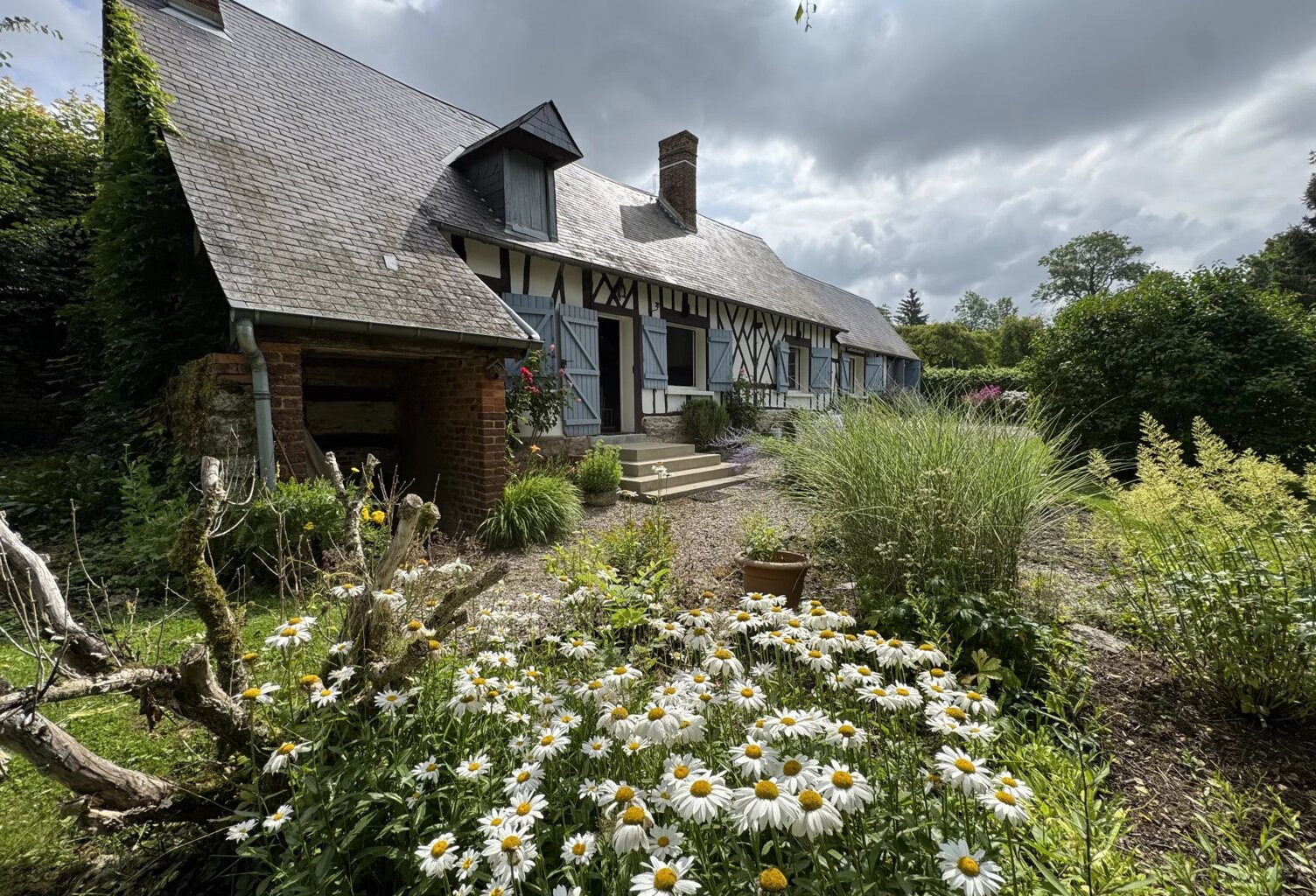 Charmante maison typique, 98m² sur jardin arboré — photo 1