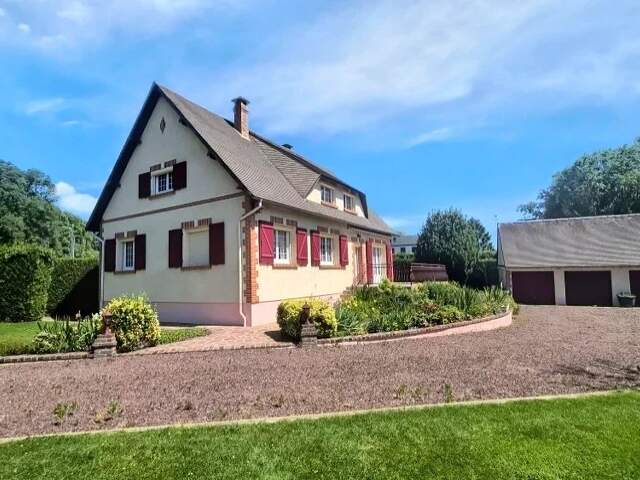 Grande maison familiale de 174 m² à Cuy-Saint-Fiacre — photo du bien