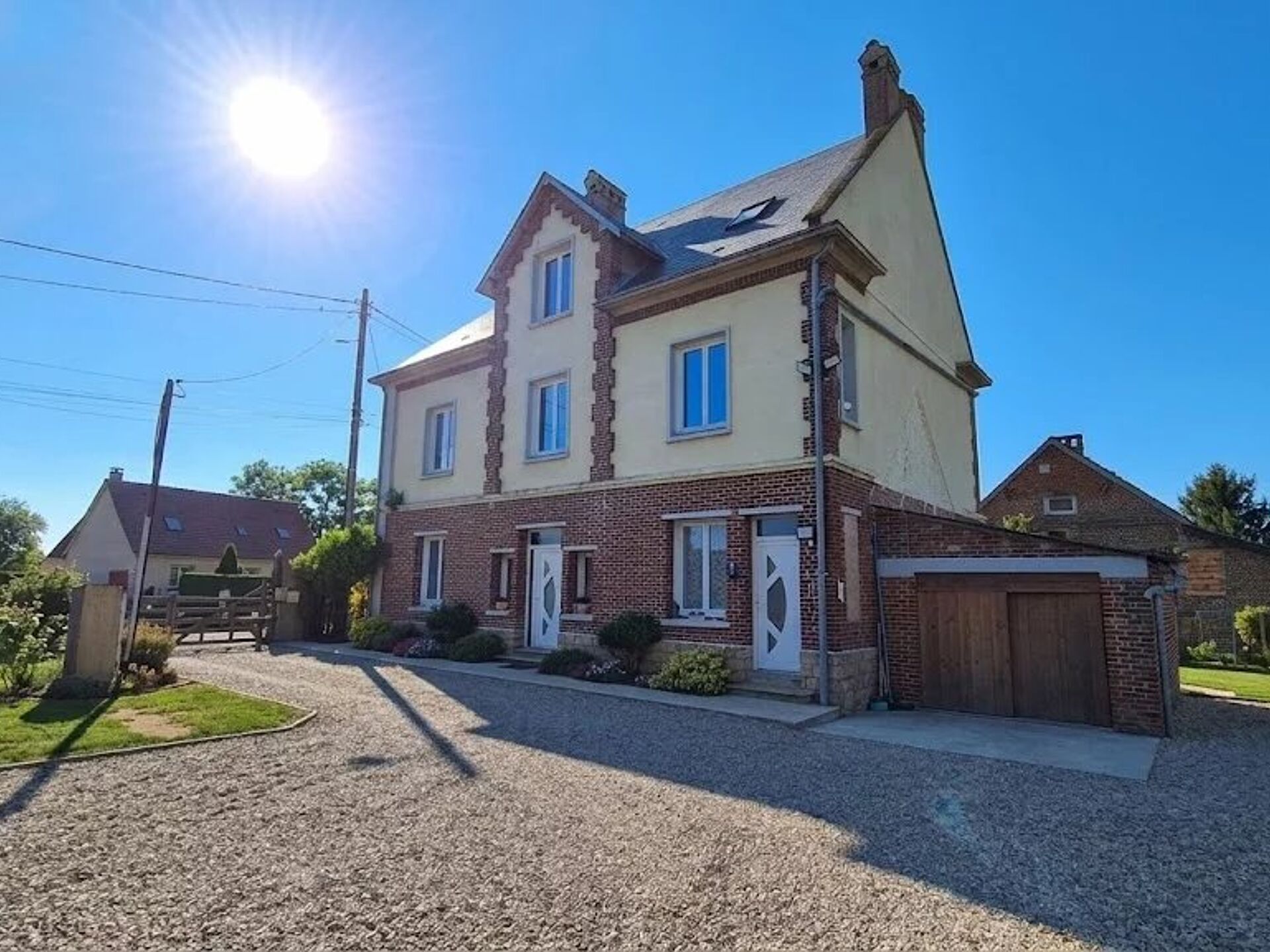 Maison 11 pièces 241 m² · à Fontenay-Torcy · 241 m² · 395 200 €
