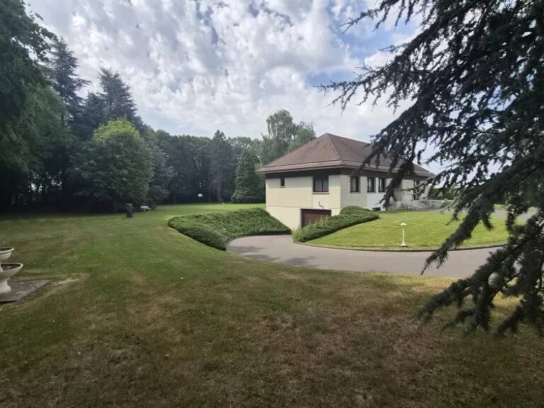 Maison familiale de 150 m² à Moliens, 3 chambres — photo 1