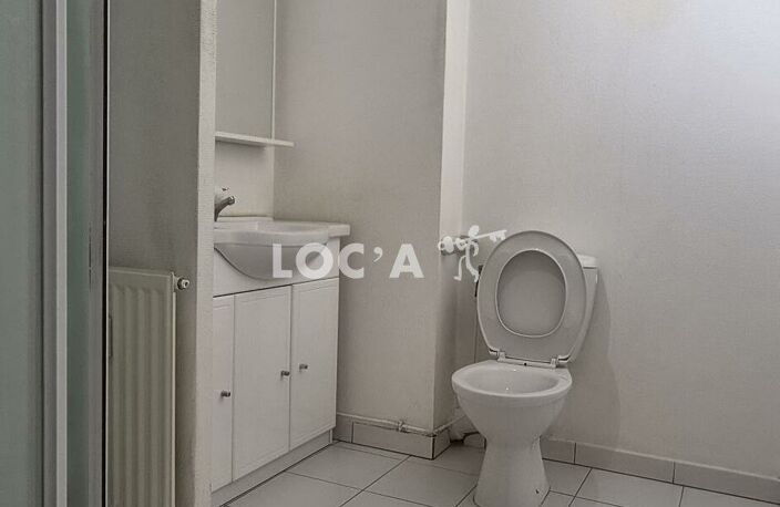 Location appartement 3 pièces 47 m² à Dijon (21000) — photo 3