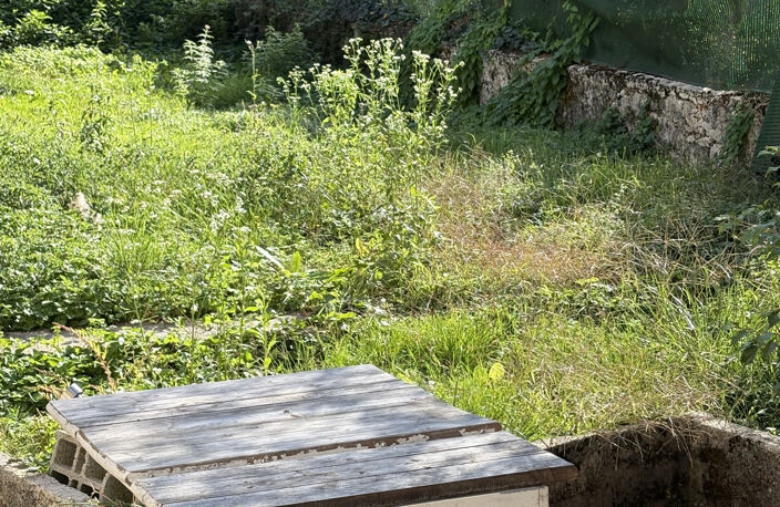 A louer à SAINT-CLAUDE, petite maison de Type 2 mitoyenne d' — photo 2