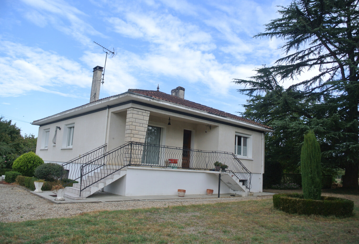 Aux portes de la ville de Marmande — photo 1