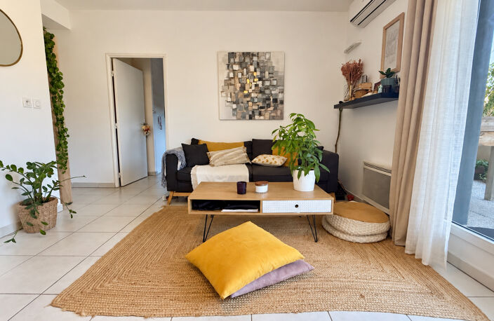 Appartement T3 avec terrasse et garage   Martigues Jonquière — photo 2
