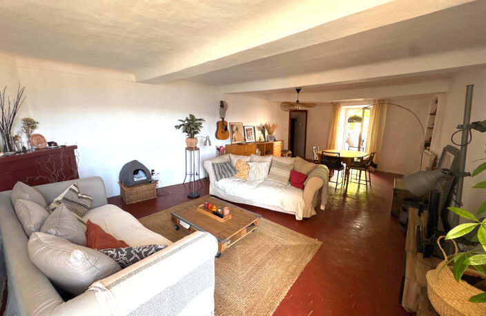 Dans maison de village en copropriété - Logement 5 pièces av — photo 4