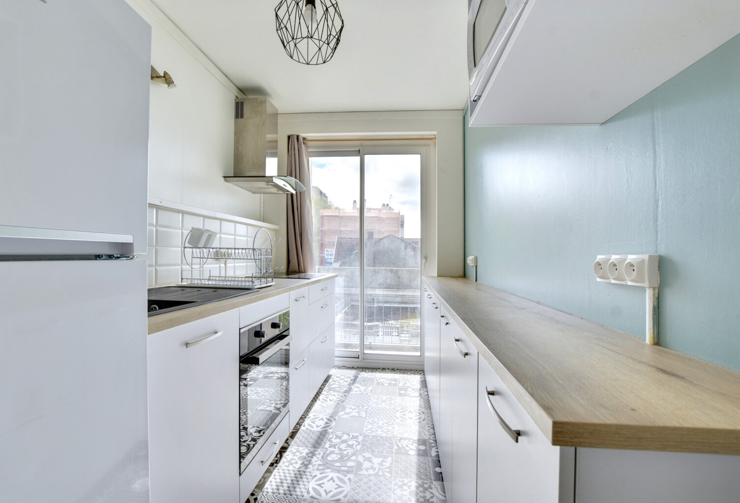 Appartement T2 meublé - BUSCA — photo 1