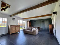 MAISON AUX BEAUX VOLUMES AVEC JARDIN ET DEPENDANCES SECTEUR — photo 2