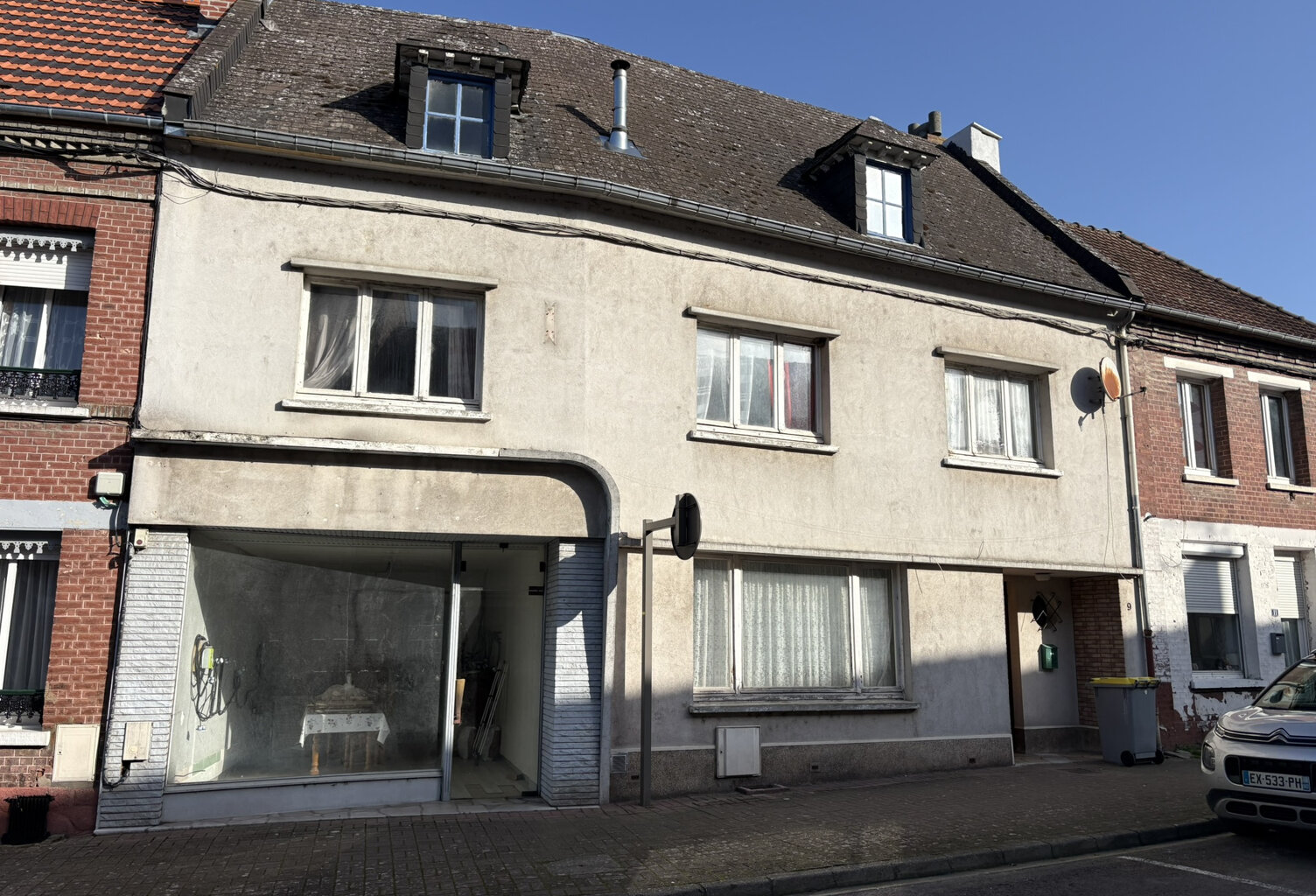 NOUVEAUTE - MAISON AVEC COMMERCE SUR AUXI LE CHATEAU — photo 1