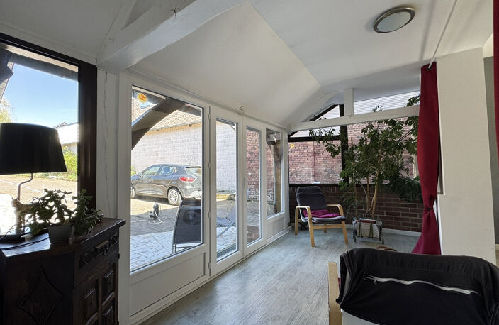 NOUVEAUTE : MAISON AVEC ENTREE SOUS PORCHE A 17 KM DE SAINT — photo 4