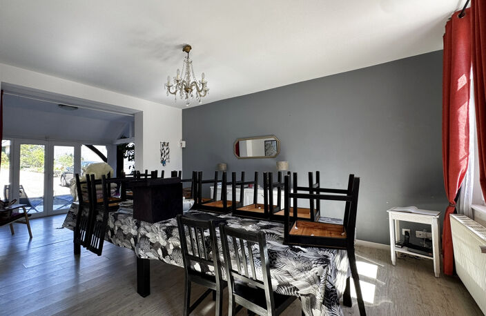 NOUVEAUTE : MAISON AVEC ENTREE SOUS PORCHE A 17 KM DE SAINT — photo 5