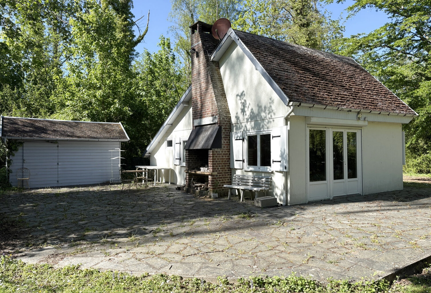 NOUVEAUTE CHALET DANS UN CADRE IDILIQUE SUR LA COMMUNE DE MA — photo 1