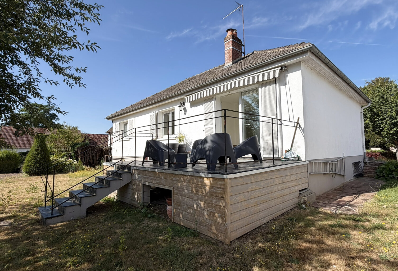 PAVILLON INDIVIDUEL DE PLAIN PIED A 5 MINUTES D'ABBEVILLE AV — photo 1