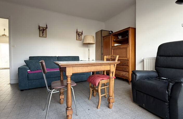 NOUVEAUTÉ : BELLE BÂTISSE AVEC POSSIBILITÉ DE 2 LOGEMENTS + — photo 3