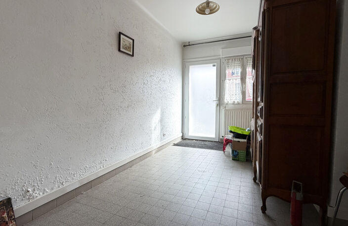 NOUVEAUTÉ : BELLE BÂTISSE AVEC POSSIBILITÉ DE 2 LOGEMENTS + — photo 4