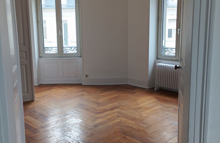 Location Appartement 4 pièces — photo 3