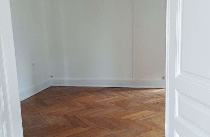 Location Appartement 4 pièces — photo 4
