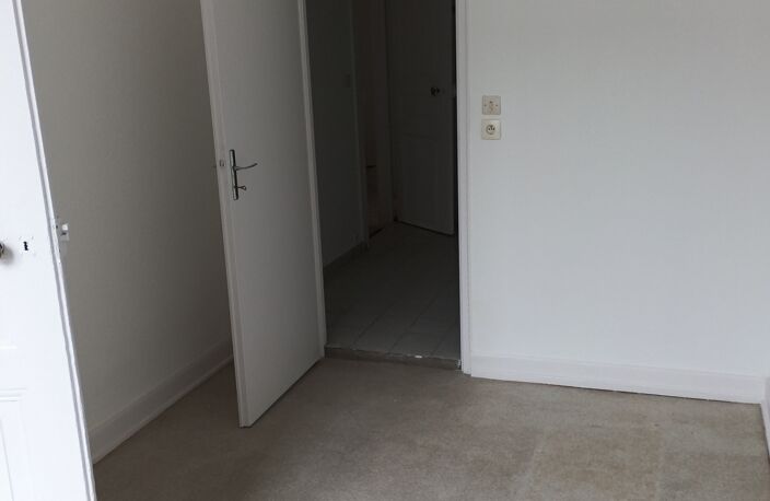 Location Appartement 4 pièces — photo 5