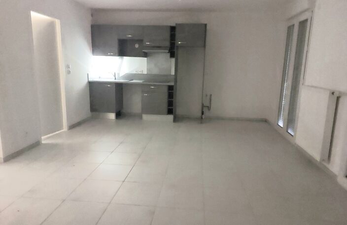 Location appartement 3 pièces 71 m² à Ferney-Voltaire (01210) — photo 4