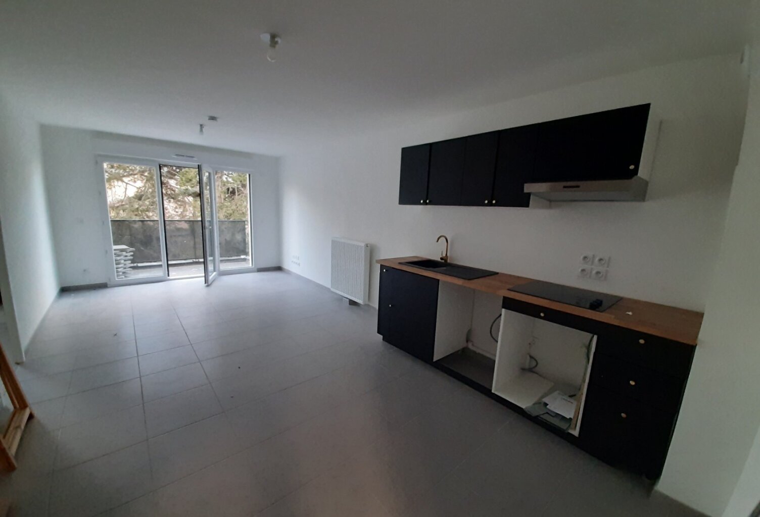 Location appartement 2 pièces 43 m² à Vénissieux (69200) — photo 1