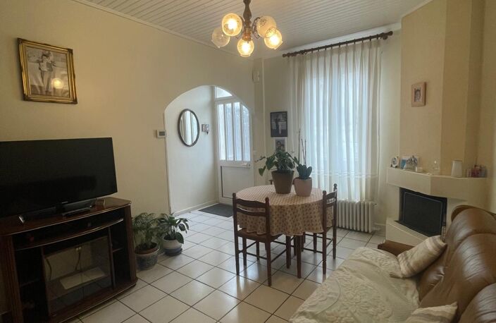 Vente Maison/villa 4 pièces — photo 2