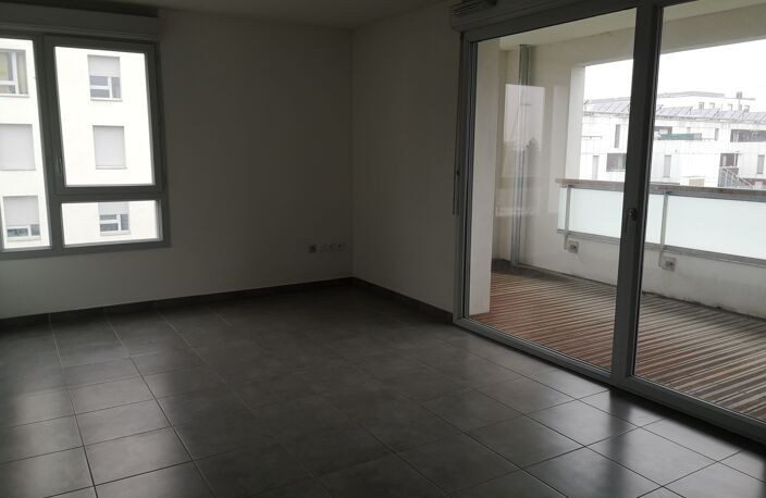 Location appartement 3 pièces 68 m² à Blagnac (31700) — photo 5