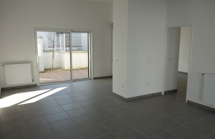 Location maison 4 pièces 88 m² à Cornebarrieu (31700) — photo 3