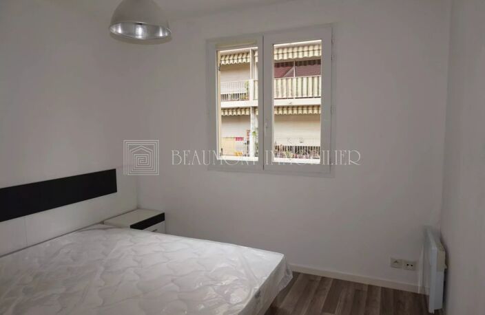 2 PIECES ETAGE ELEVE — photo 4