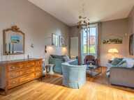 Tassin-La-demi-Lune - Le Bourg - Maison de charme de 220 m² utiles - 7 chambres - Jardin avec piscine - studio - Dépendance de 19m² environ — photo 4