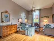 Tassin-La-demi-Lune - Le Bourg - Maison de charme de 220 m² utiles - 7 chambres - Jardin avec piscine - studio - Dépendance de 19m² environ — photo 4