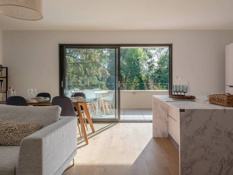 Écully – Domaine Virescens – Appartement T4 - balcon — photo 1