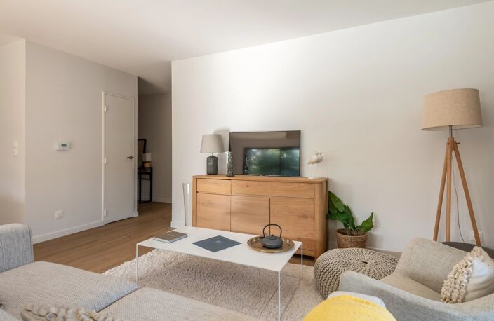 Écully – Domaine Virescens – Appartement T4 - balcon — photo 3