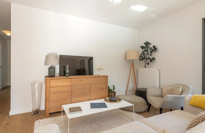 Écully – Domaine Virescens – Appartement T4 - balcon — photo 5