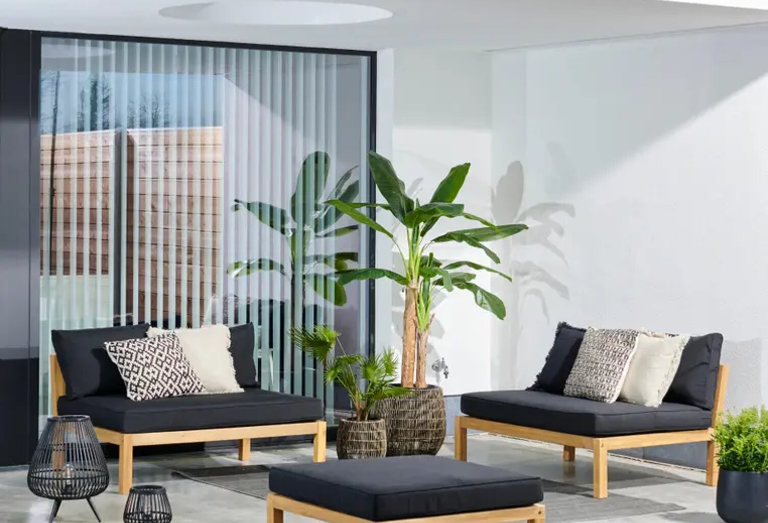 - GRAND T2 DE 46 M² AVEC JARDIN DE 50 M² A COGOLIN — photo 1