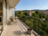 - LE MUY – MAGNIFIQUE APPARTEMENT T2 AVEC TERRASSE A 500M DU CENTRE VILLE — photo 2