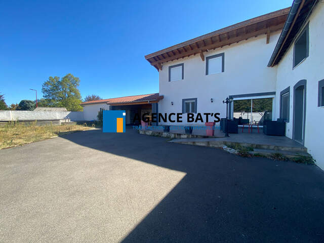 Corp de ferme renové - 160 m² 4 chambres — photo du bien