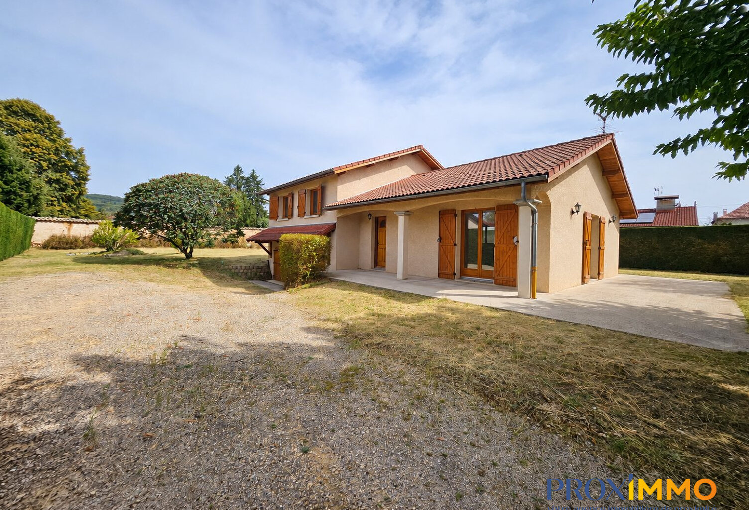 MAISON — photo 1