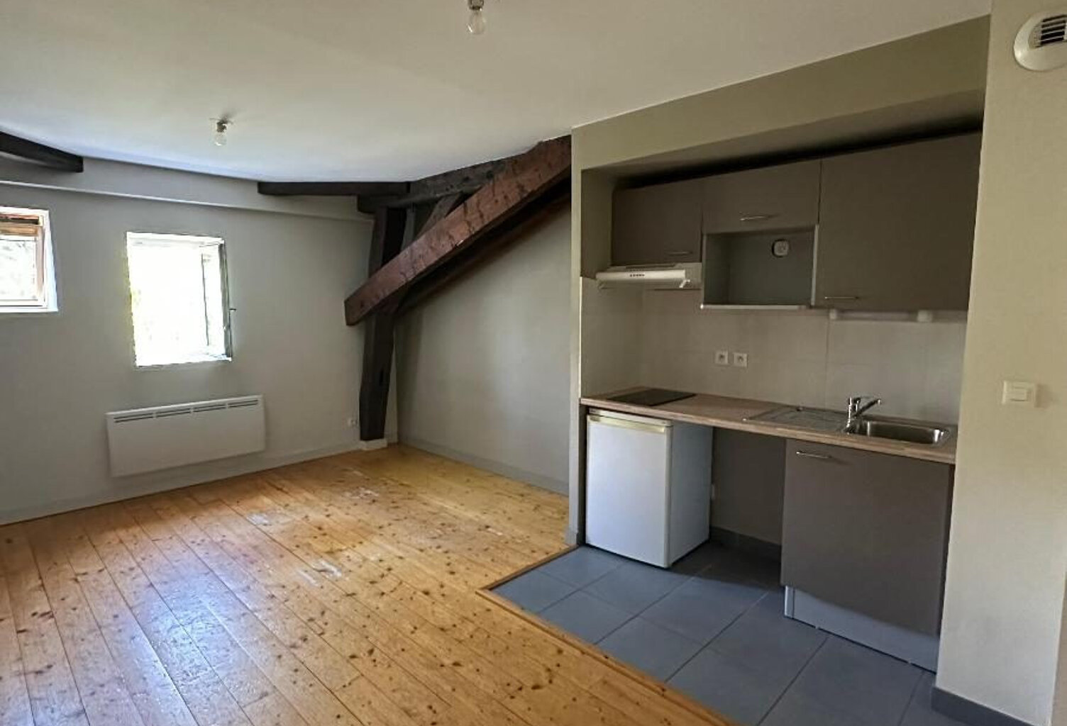 Appartement à louer POITIERS — photo 1