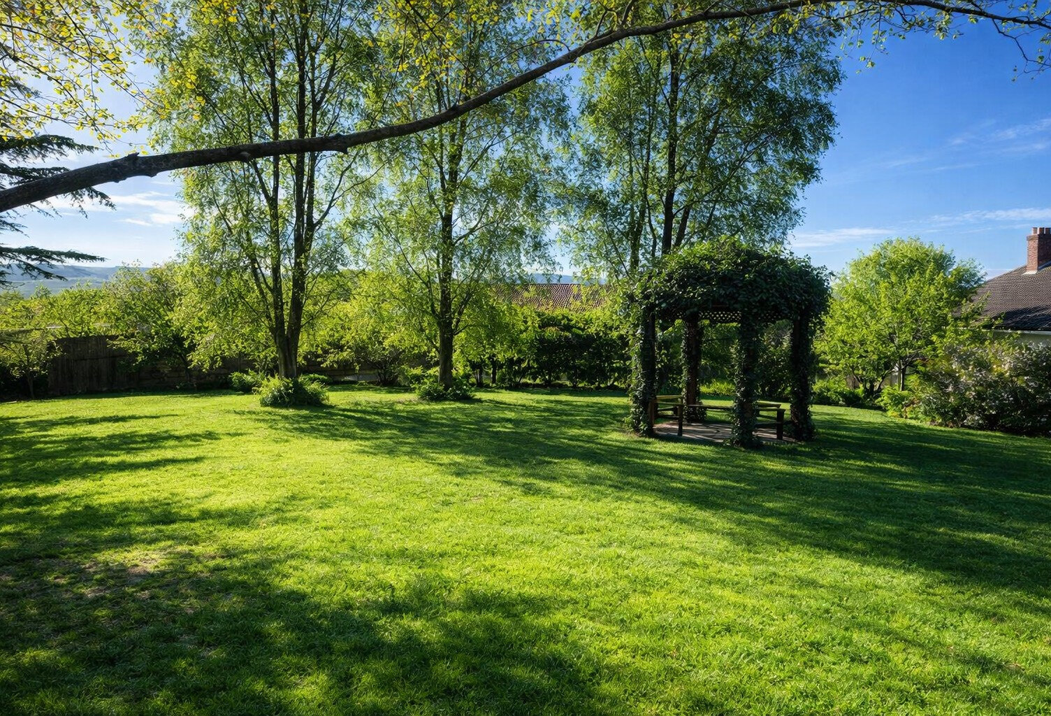 01640 SAINT-JEAN-LE-VIEUX   295 m2 habitables + terrain 1 86 — photo 1