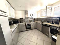 Appartement T4 à vendre à Marseille 13005 La Conception, 3 chambres, 3 balcons et cave — photo 3