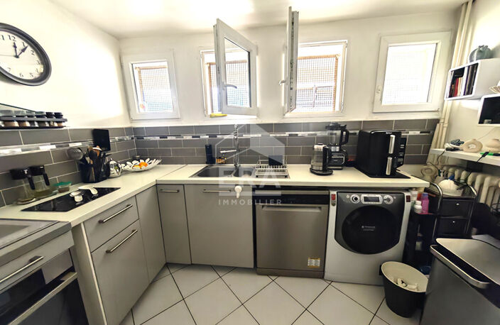 Appartement T4 à vendre à Marseille 13005 ? La Conception ? 3 chambres, 3 balcons et cave — photo 4