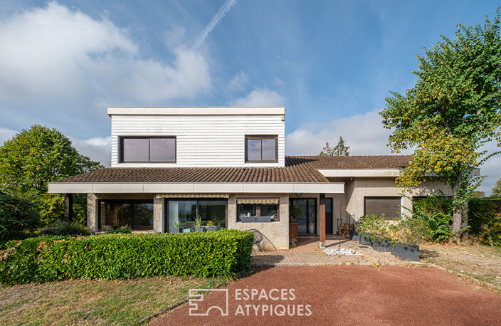 Maison d'architecte avec piscine — photo 2