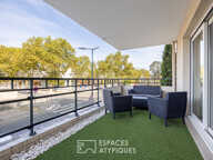 Appartement contemporain avec extérieur et garage — photo 4