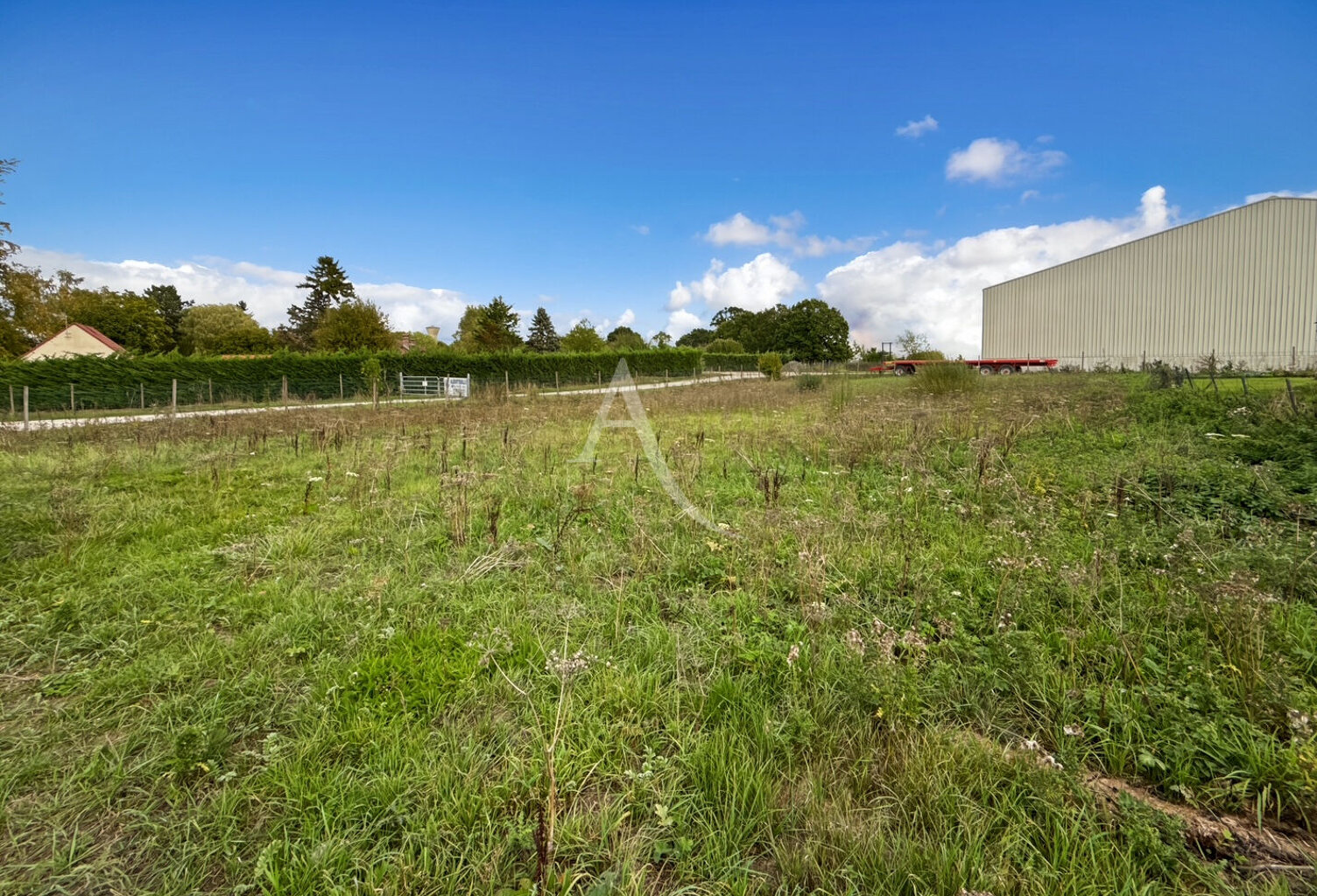 Terrain secteur Etrepagny — photo 1