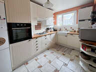 Maison Jouy Le Moutier 6 pièces 130 m2 — photo 3
