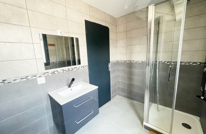 T2 DUPLEX  RECENT  - DERNIER ETAGE  - MEUBLE — photo 4