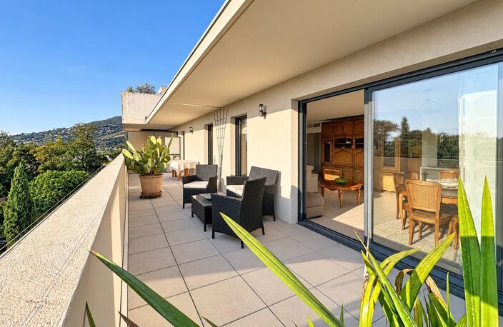 Aux portes de Mandelieu — Villa sur le toit de 4 pièces avec 101 — photo 2