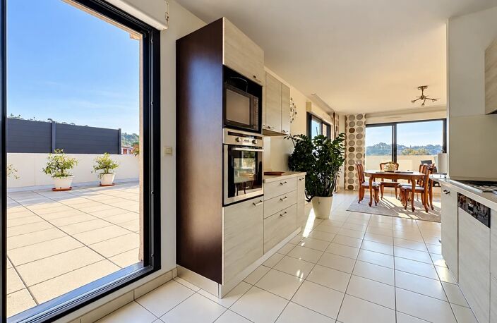 Aux portes de Mandelieu — Villa sur le toit de 4 pièces avec 101 — photo 4