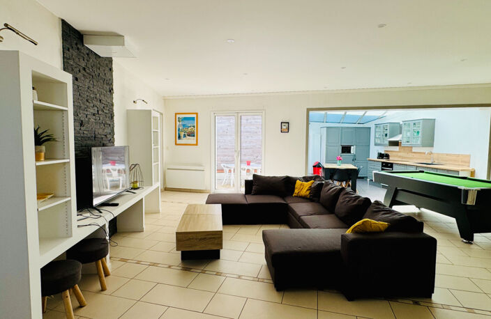 LOCATION MAISON MEUBLEE CENTRE VILLE 6 CHAMBRES — photo 3